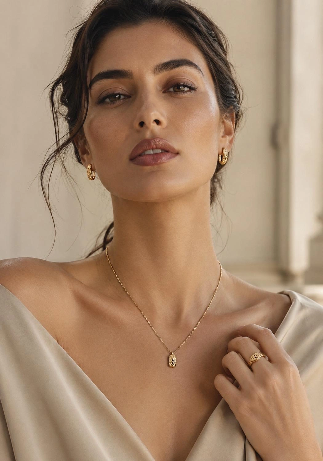 Jewelry campaign portrait